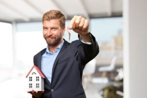 Why Is Hiring a Seller Agent in Key Largo the Smartest Move for a Faster Home Sale?